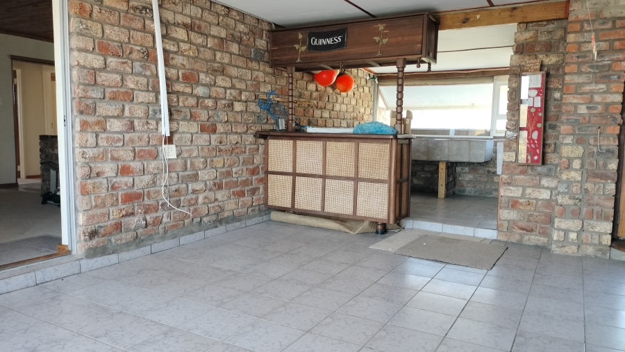 4 Bedroom Property for Sale in Fraaiuitsig Western Cape